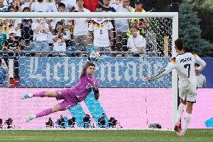 實時日本vs瑞典直播全場錄像進球集錦_實時日本vs瑞典直播全場錄像進球集錦在線觀看_免費看直播