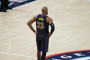今日NBA勇士vs籃網jrs直播_今日NBA勇士vs籃網jrs直播在線觀看_免費看直播