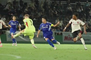 免费青岛西海岸vs上海海港在线观看